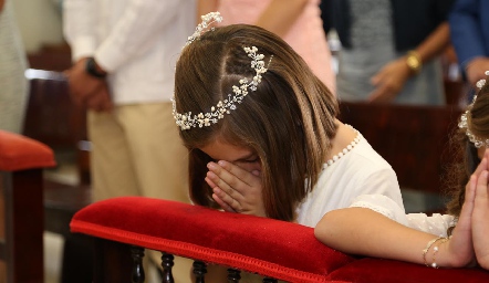 Primera Comunión de Pilar y Almudena.