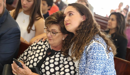 Primera Comunión de Pilar y Almudena.