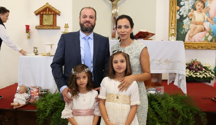 Primera Comunión de Pilar y Almudena.