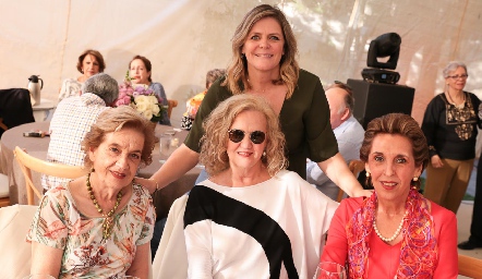  Cristina Garfias, Jennifer Kaiser, Martha Malo y Licha Abella.