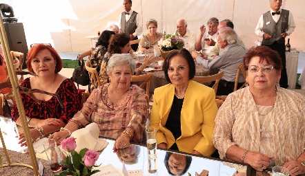  Guadalupe Arzápalo, Lupita Arzápalo, Coco Espinosa y Gloria Bazúa.