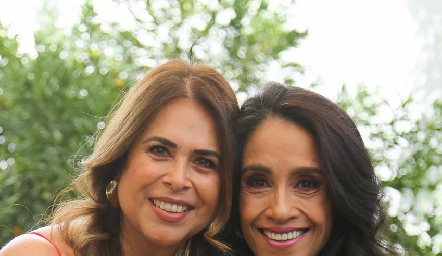 Pily Díaz de León y Rosy Hernández.