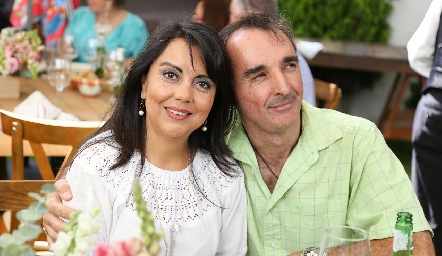  Norma Reyes y Vic Guzmán.