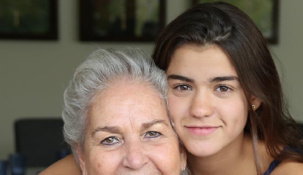  Marcela Borbolla y Miranda Pizzuto.