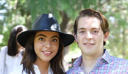  Mariana Anaya y Diego Bedolla.