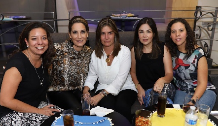 Andrea Montellano, Maribel De Antuñano, Liliana Mendoza, Sofía Carlos y Majo González.