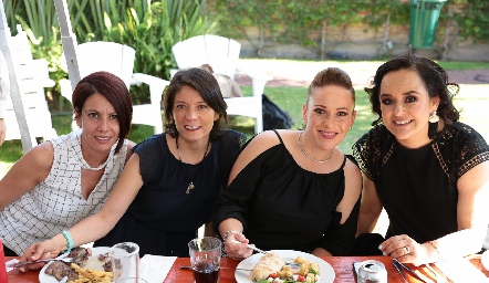 Cristina Flores, Mayra Rodríguez, Liliana Barbosa y Mónica Sandoval.