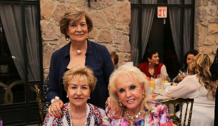 Josefina Hernández, Nona Berrones y Güera Salas.