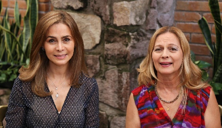 Olga Alessi y Claudia Guerling.