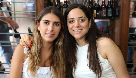 Mayra Díaz De León y Armida Enríquez.