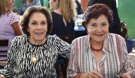  Judith Zamora y Rosa Villarreal .