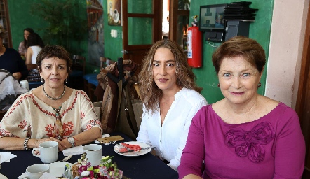  Blanca Rosa Gutiérrez, Jazmín Zaraya y Susana Spamer.