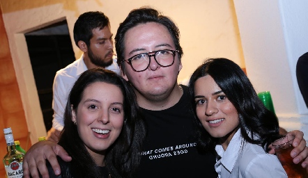  Gisela Escudero, Esteban Pruneda y Daniela Pérez.