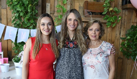  Renata González, Priscila González y Rosana Benavente.