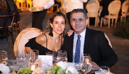  Sofía Cázares y Mauricio Abud.