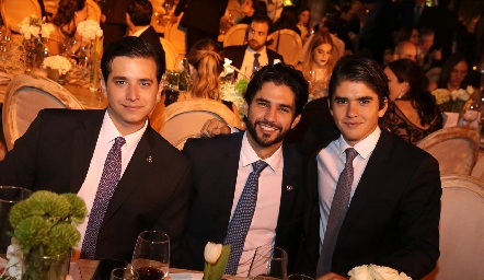  Mauricio Rodríguez, José Luis y Juan Pablo Leiva.