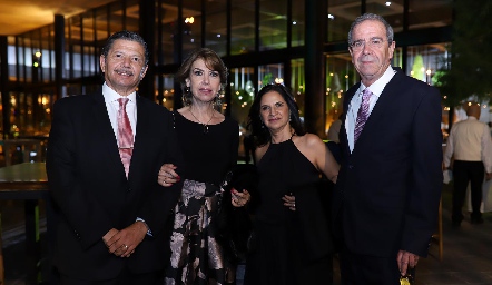  Octavio Pedroza y Gabriela Nales, Charo y Juan Ortuño.