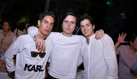  Juan Azcona, Mateo Guerra y Oscar Vera.