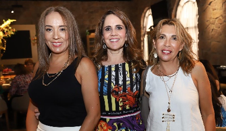  Lorena Herrera, Gabriela Payán y Alicia de Alba.