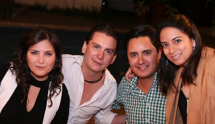  Mariana Martínez, César Manzanilla, Alejandro Villasana y Alejandra Quesada.