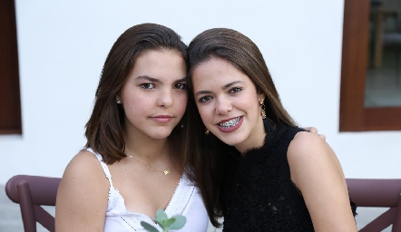 Pau Viramontes y Montse Martínez.