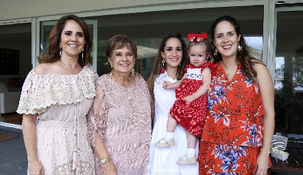  Gabriela Payán, Yolanda Espinosa de Payán, Dani Mina, Inés y Ana Gaby Mina.