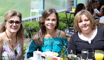  Adriana Carrera, Elsa Tamez y Regina Payán.