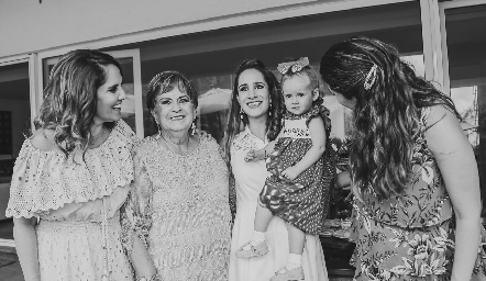  Gaby Payán, Yolanda Espinosa, Dani Mina, Inés y Ana Gaby Mina.