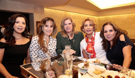  Martha Carrillo, Ana Lilia Von Der Meden, Benilde de Hernández, Isabel Carrillo y Laura Álvarez.
