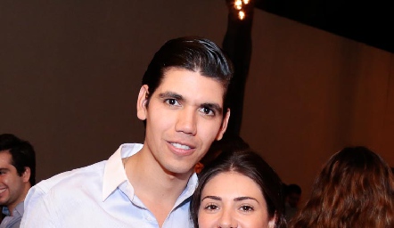  Rafa Tobías y Cristy Lorca se comprometieron.