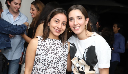  Rebeca Zamora y Valeria Alcalde.