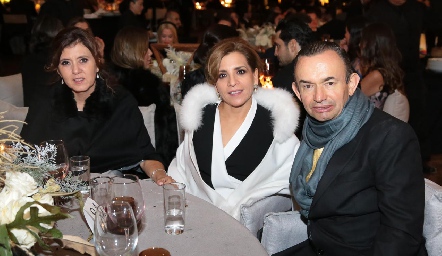  Marcela Milán, Ana Emelia Tobías y Alejandro Pérez.