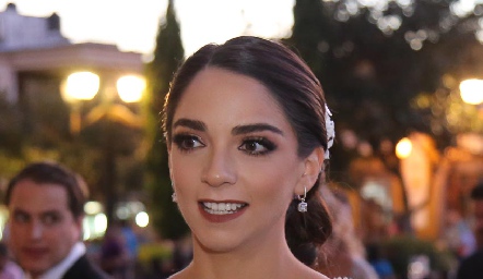 Hermosa novia Sofía Álvarez.