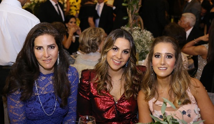 Daniela Saiz, Gabriela Torres y Lucía Martín Alba.