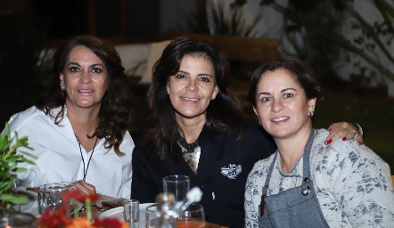  Raquel Altamirano, Patricia Silos y Claudia Ávila.