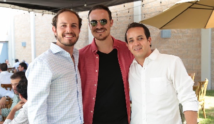  Octavio Aguillón, Pato Valle y  Alejandro Sanvela.