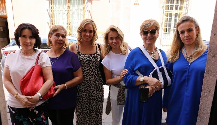  Lula,Isabel, María, Monse, Mónica y Mónica Torres.
