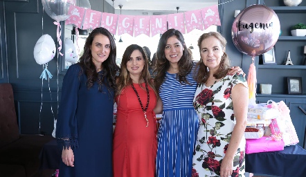  Las organizadoras, Fernanda Sainz, Montse Muñiz, Claudia Martínez y Claudia Neumann.