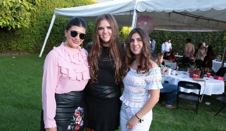  Ana Sofía Díaz, Regina Solana y Camila Villarreal.