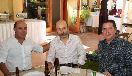  Enrique Quintero, Jesús Ricardo Estrada y Guillermo Alcocer.
