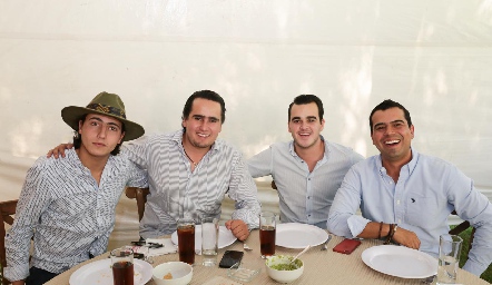 Wicho Nava, Ricardo Raymond, Eduardo Gómez y Marco Brambila.