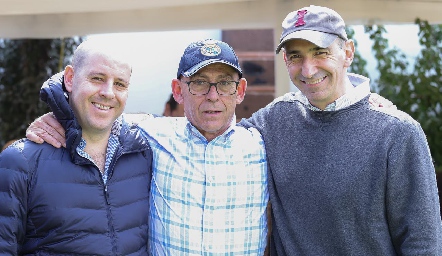  Stephan Alavez, José Antonio y José Ramón Prieto.