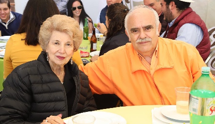  Elsa Páramo y Miguel Hernández.
