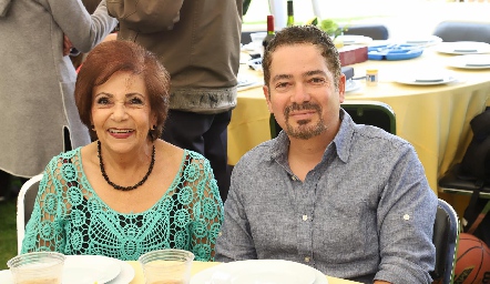  Martha Rivera y Salvador Acebo.