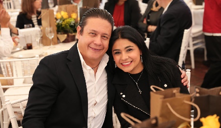  Víctor Flores y María Elena Rodríguez Álvarez.