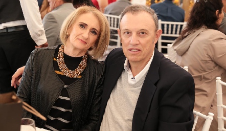  Félix Cárcova y señora.