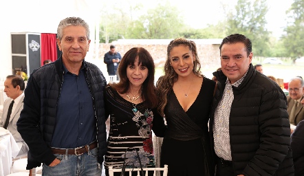 Marcelo Briseño, Patricia Campos, Mayra Alfaro y José Luis Valle.