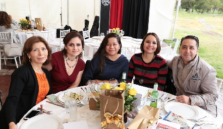  Guadalupe Medina, Gabriela Román, Virginia Canseco, Araceli Acosta y Antonio Zuviri.