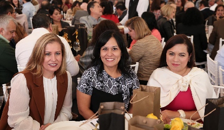 Elisa Goldaracena, Alma de la Cruz y Rosario Robledo.
