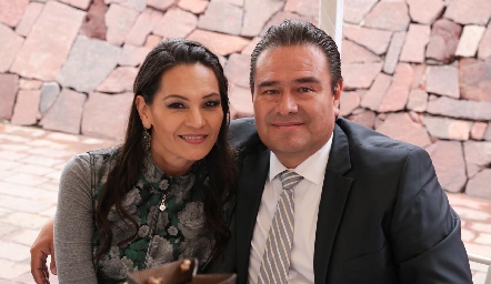  Patricia Alvarado y Mario Bernal.